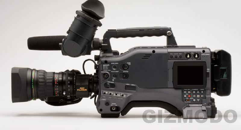 Illustration for article titled NAB07: Panasonic Busts Out HPX500 Pro HD Camcorder
